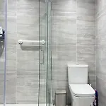 Cozy 2 Bed Townhouse Close To Walls Дом отдыха