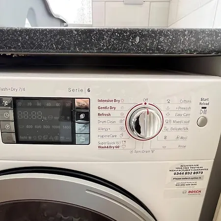 Holiday home Cozy 2 Bed Townhouse Close To Walls